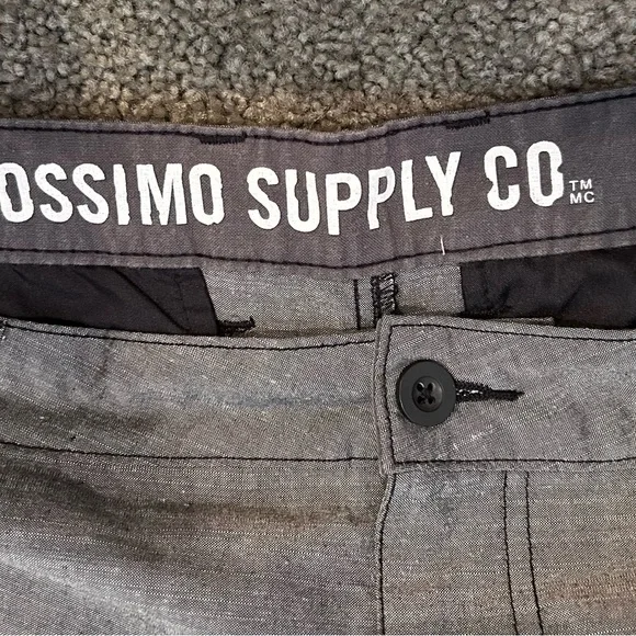 Men’s Gray Flat Front Shorts - Picture 5 of 7